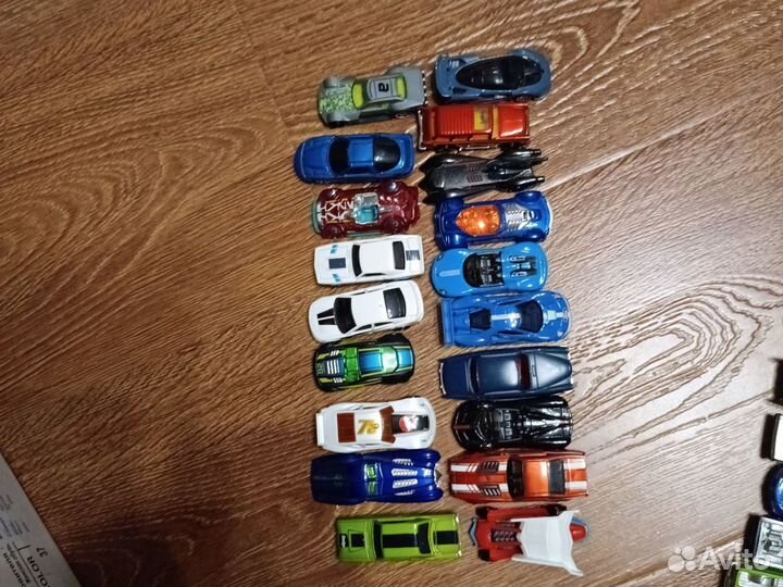 Hot wheels машинки