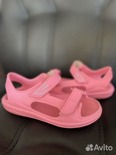 Сандали для девочки crocs c10
