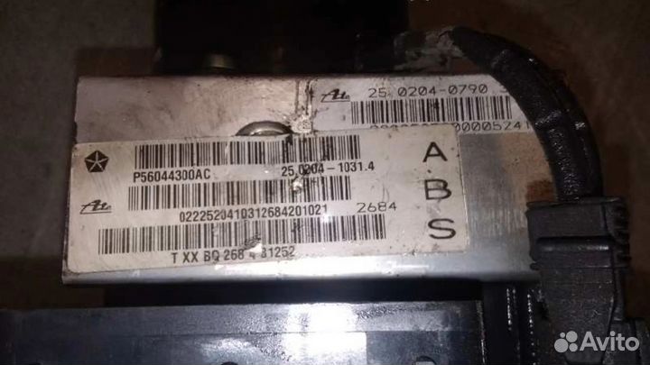 Блок абс P56044300AC Jeep Grand Cherokee (WJ) 1999-2004 года