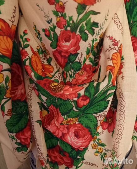 Павловопосадский платок-лоскут(140x140)новый