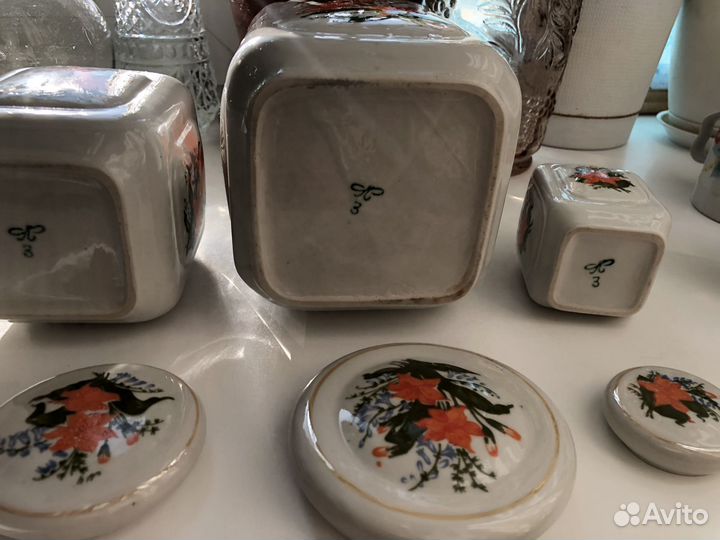 Фарфоровые банки для сыпучих продуктов или чая