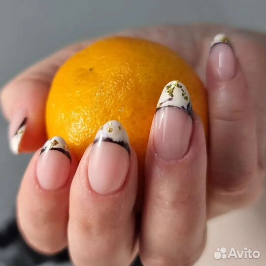 Наращивание ногтей