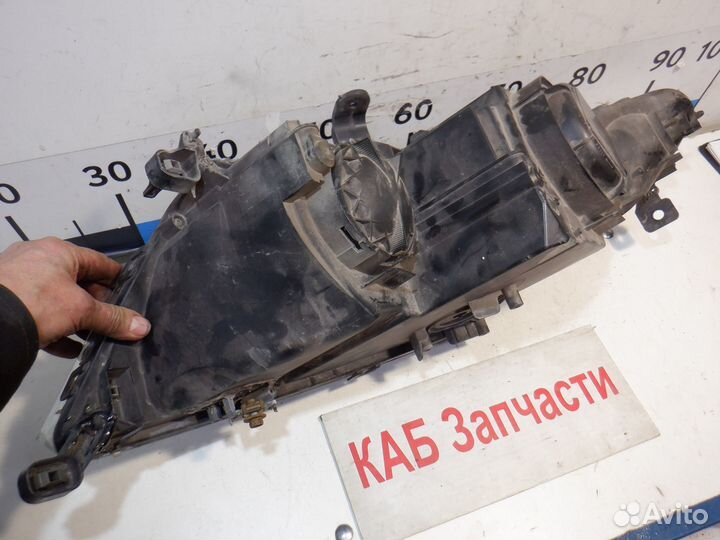 Фара правая Honda Civic 5D L13Z1 1.3 литра