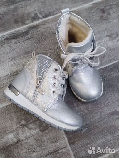 Ботинки зимние для девочки 28 размер