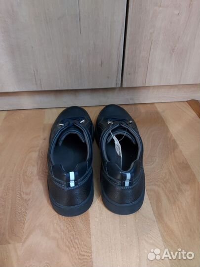 Туфли для мальчика 37 размер новые