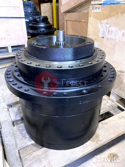 Редуктор хода Hyundai R220LC-9S 39Q6-42100