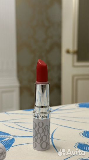 Elizabeth arden бальзам для губ