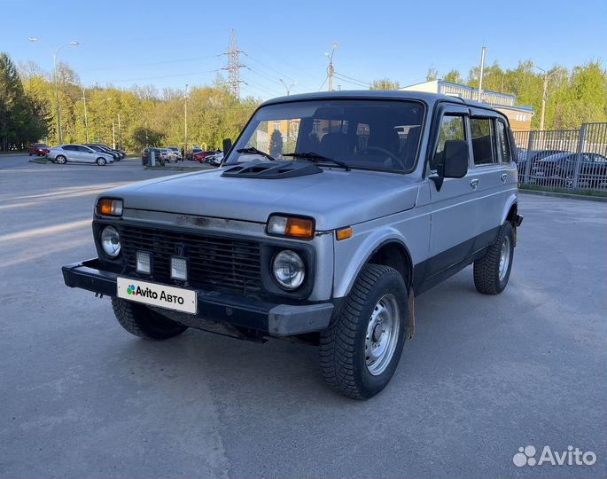 LADA 4x4 (Нива) 1.7 МТ, 2004, 211 000 км