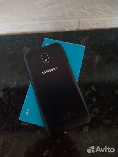 Продам телефон samsung