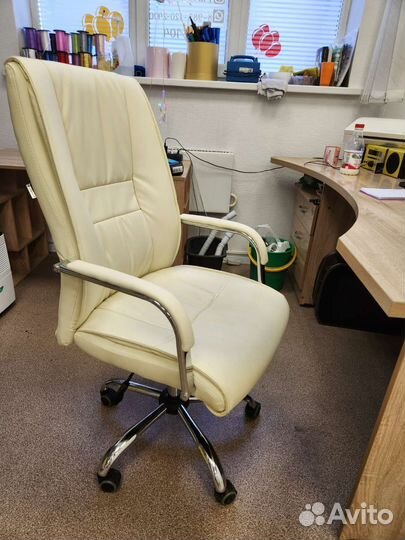Компьютерное кресло руководителя бу