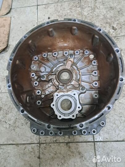 Картер сцепления renault volvo