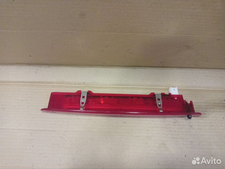 Дополнительный стоп-сигнал Nissan Qashqai