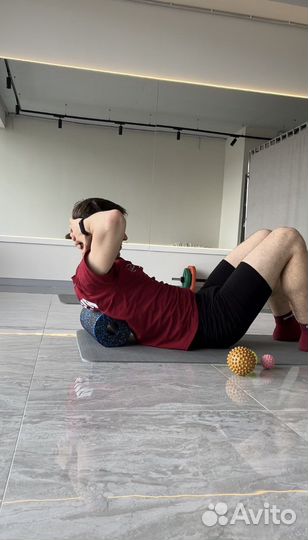 Тренер по фитнесу и растяжке