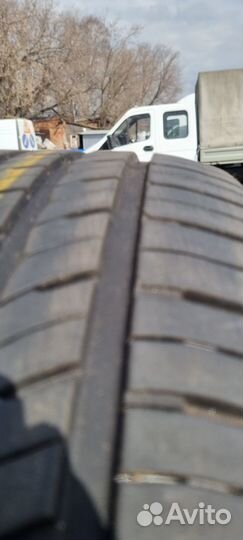 Roadstone N'Fera RU5 255/50 R20