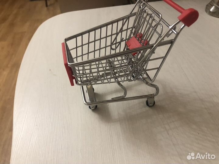 Сувениры на кухню маленькая тележка