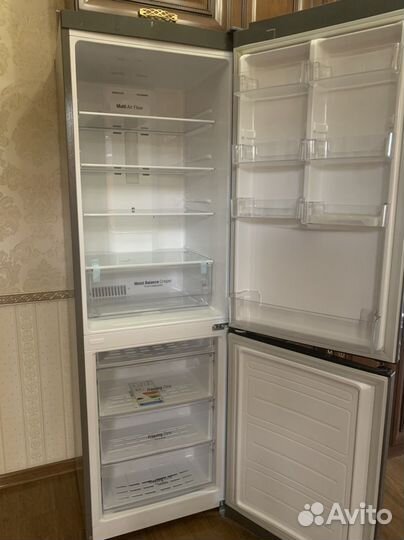 Холодильник новый