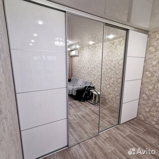 Шкаф с зеркалом напрямую с фабрики