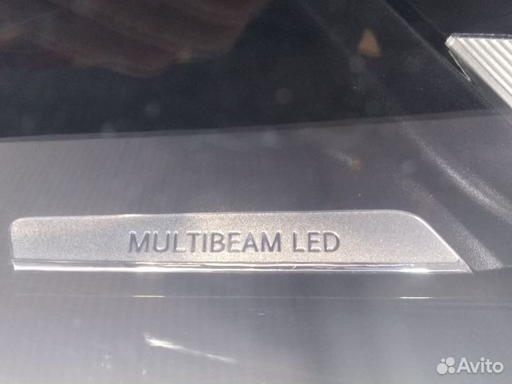 Фара правая W167