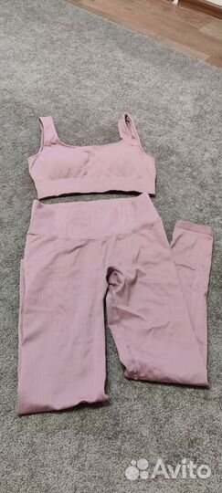 Спортивный костюм, леггинсы, топ, бра