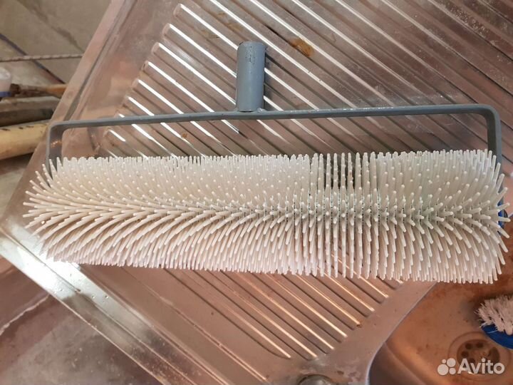 Валик для наливного пола, 400 мм, высота иглы28 мм