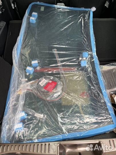 Лобовое стекло Toyota Land Cruiser 200 (дорест)