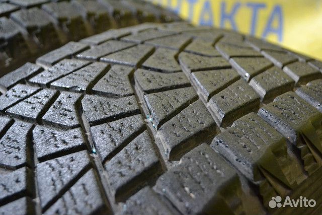 Bridgestone Blizzak DM-Z3 215/65 R16