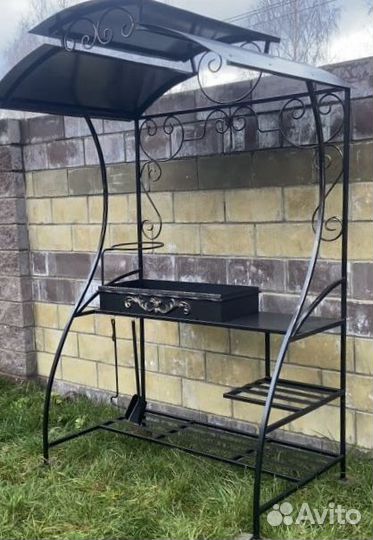 Мангал с крышей и печкой