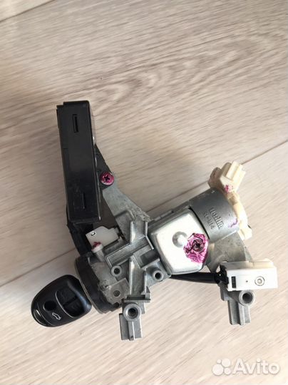 Замок зажигания Lancer X