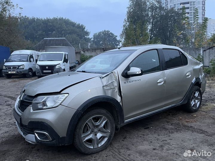 Renault Logan Stepway 1.6 МТ, 2021, битый, 20 000 км