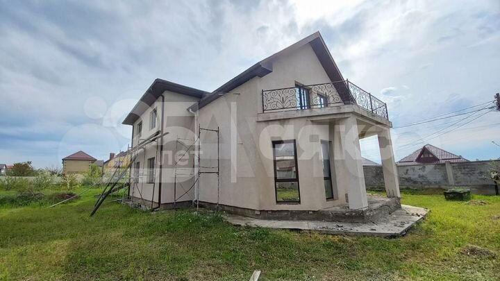 Дом 305,7 м² на участке 10 сот.