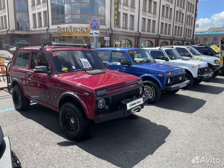 LADA 4x4 (Нива) 1.7 МТ, 2000, 100 000 км