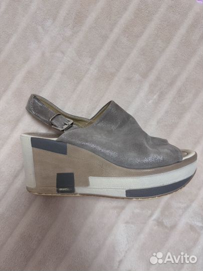 Сандалии TJ Collection