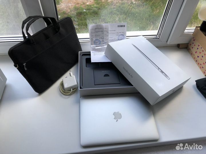 Apple MacBook Air 13 2015 (2017)