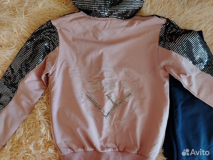 Спортивный костюм для девочки, 10-12 лет