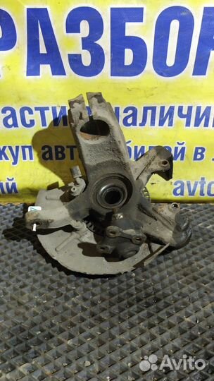 Кулак поворотный передний левый Skoda Octavia