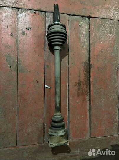 Спупица задняя правая с приводом Toyota Mark II