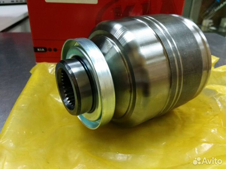 Внутренний шрус правый 49592-3E210