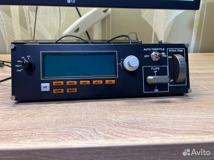 Logitech Flight Multi Panel для авиасимулятора