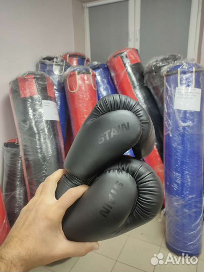 Перчатки для единоборств