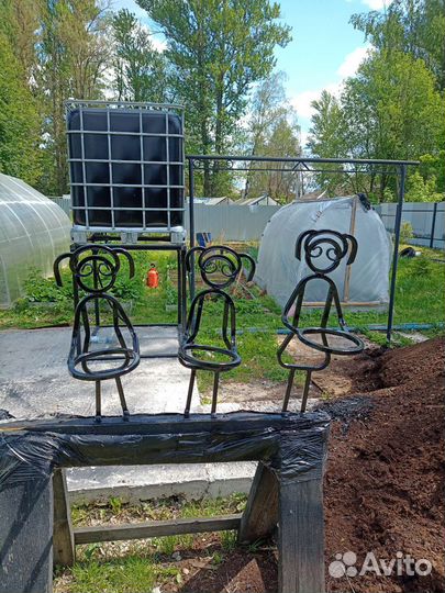 Подставка для цветов металлическая 1750