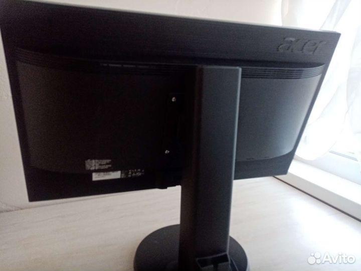 Монитор широкоформатный Acer 24