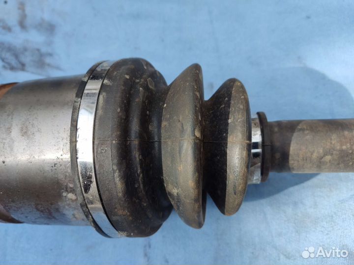 Привод в сборе на camry