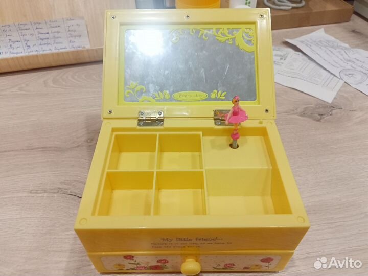 Музыкальная шкатулка