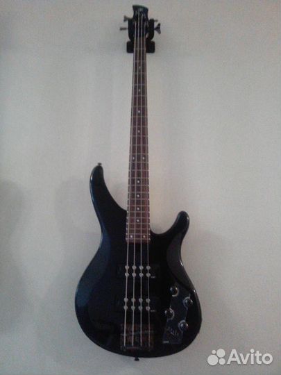 Бас гитара Yamaha trbx304