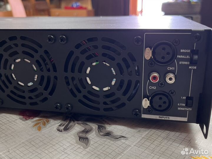 Усилитель Crown XLi2500