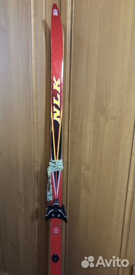 Деревянные лыжи