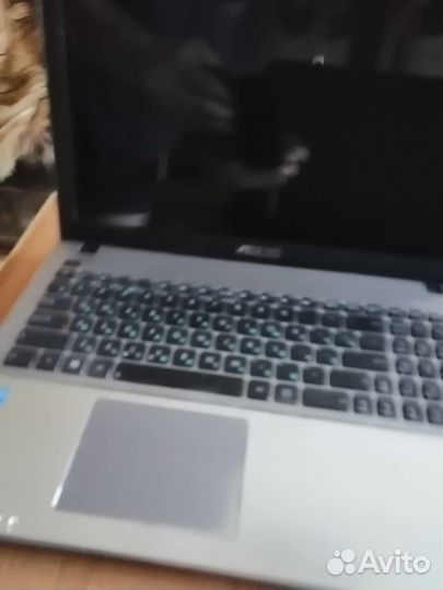 Ноутбук asus