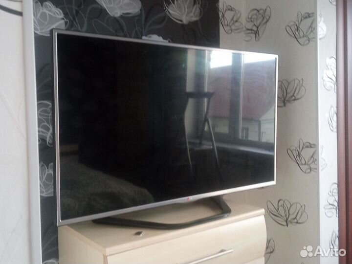 Телевизор на запчасти