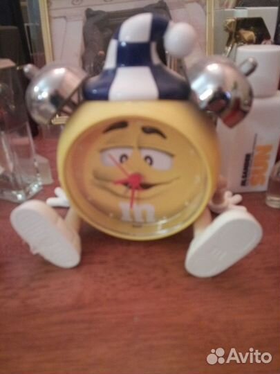 Часы будильник