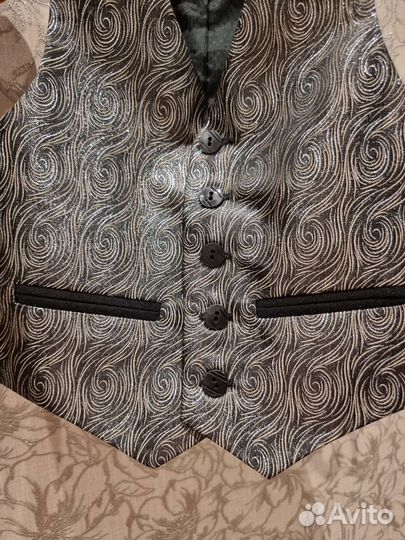 Жилетка,рубашка,брюки для мальчика